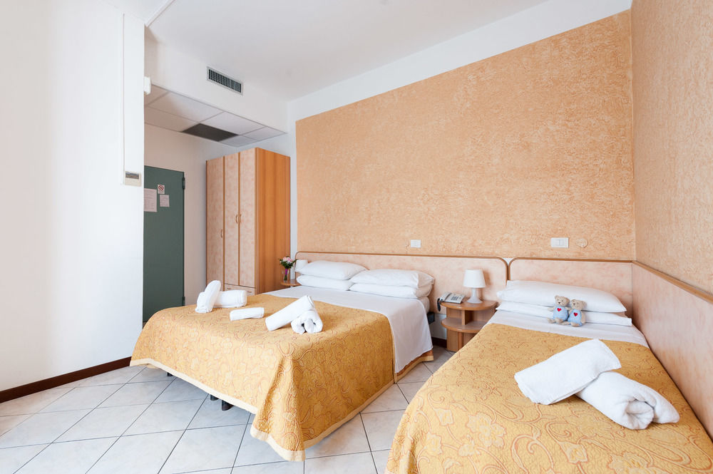 Regina E Ristorante Hotel Punta Marina