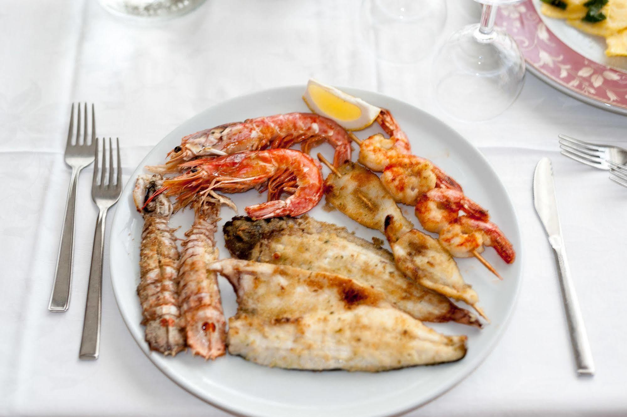 Regina E Ristorante 3*